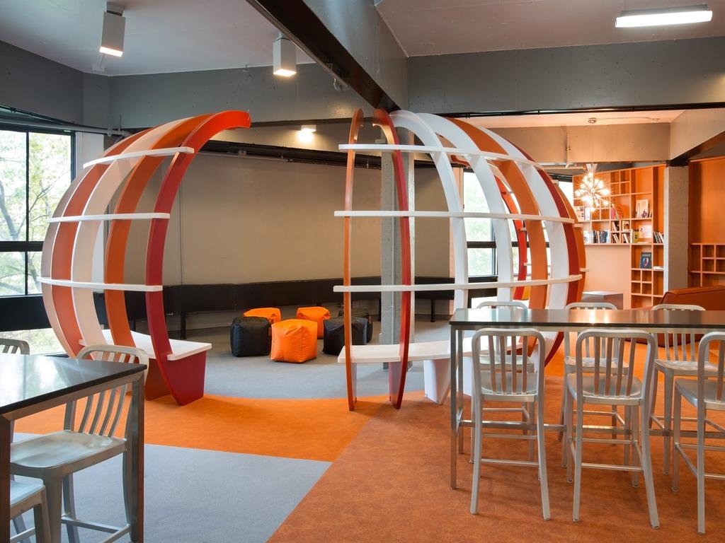 Zum Auberge D'Ete - Universite De Montreal Zewnętrze zdjęcie