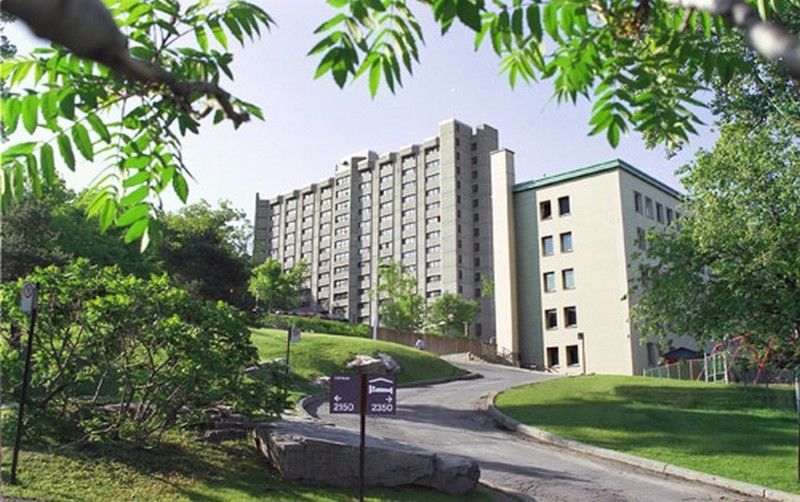 Zum Auberge D'Ete - Universite De Montreal Zewnętrze zdjęcie